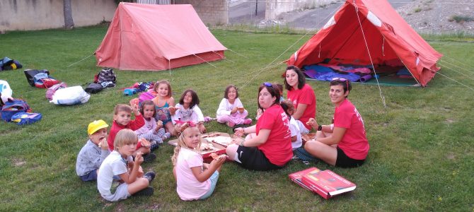 Los peques de la Escuela de Verano de acampada!!!